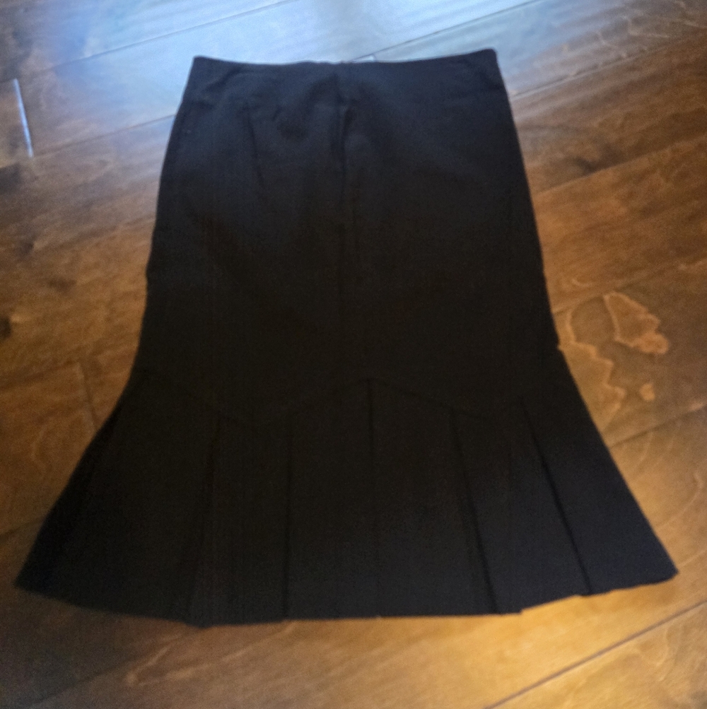 🌟GUC WOMENS XOXO Black Pencil Skirt Size 3/4 - Picture 2 of 4